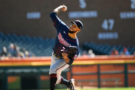 Cubs take series finale from Saints in Simeon Woods Richardson’s first start